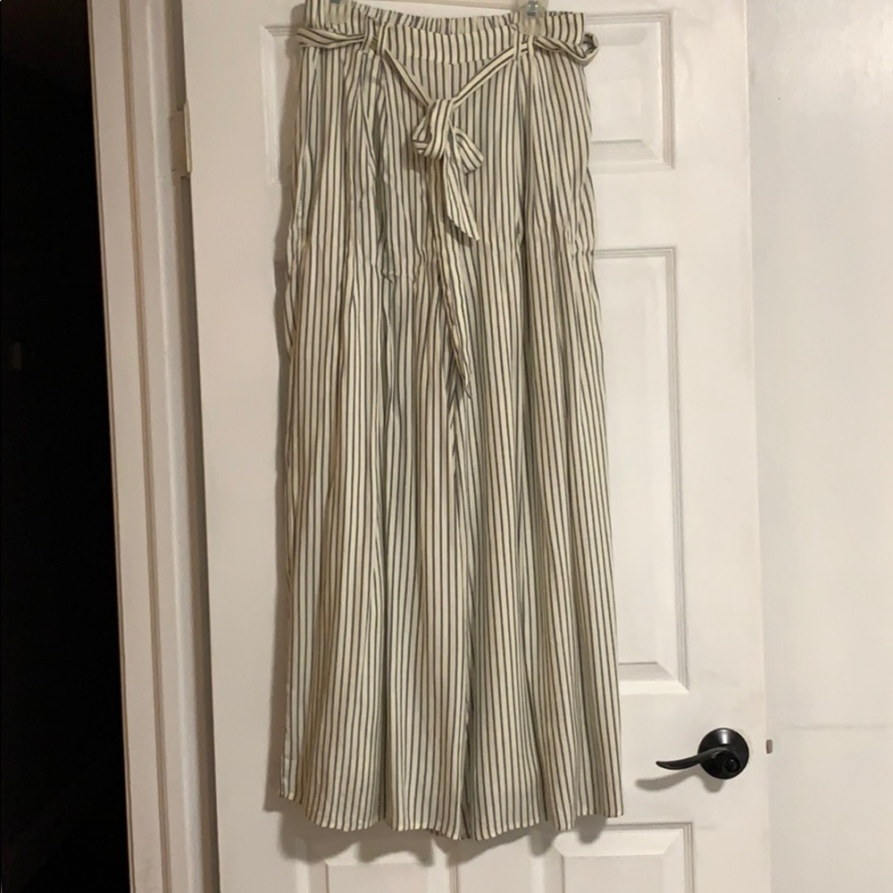 American eagle matching tube top and pant set